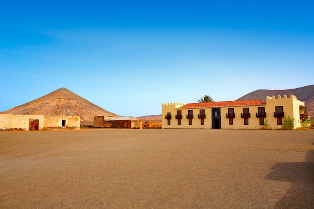 Casa de los Coroneles Fuerteventura La Oliva