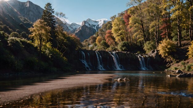 Cascade dans la forêt d'automne rivière de montagne paysage fond d'écran