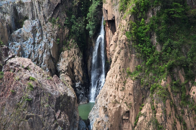 Cascade dans le parc national de Blue Mountains, Australie