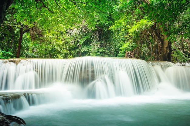 Cascade d&#39;Erawan, Province de Kanchanaburi, Thaïlande