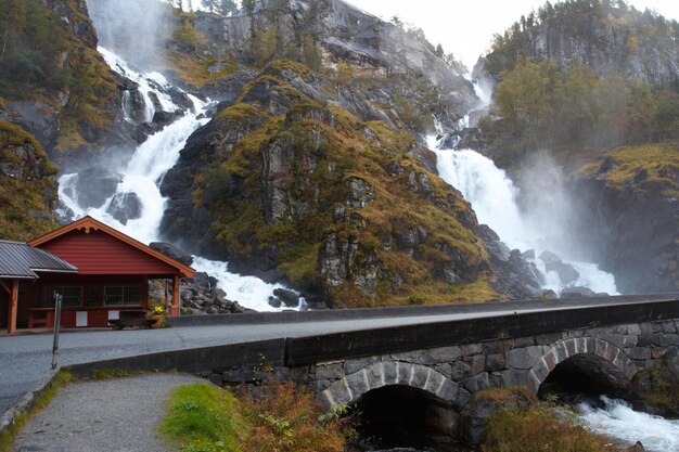 Cascade de Lotefossen Norvège