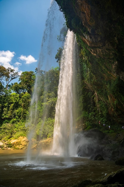 Cascade de Misol Ha au Chiapas