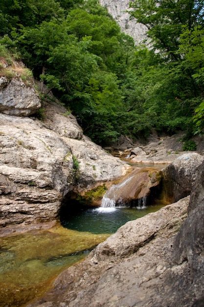 cascade naturelle dans le lagon