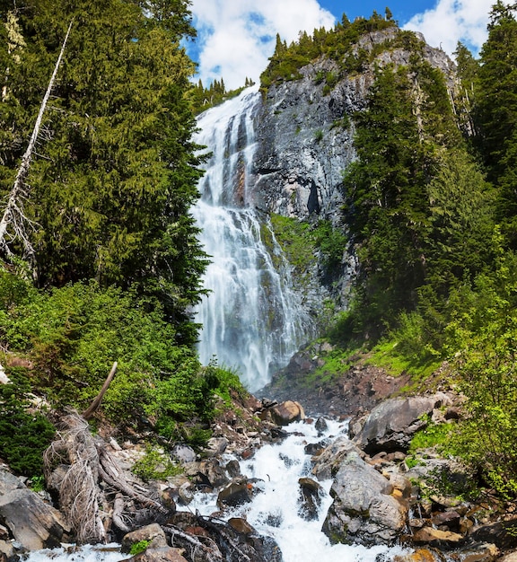 Cascade à Raineer