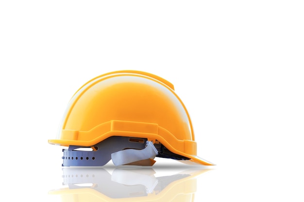 Casque de sécurité de construction sur fond blanc.