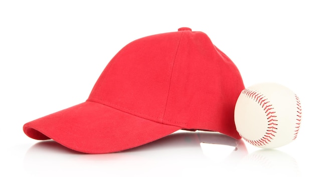 Photo casquette rouge isolée sur blanc