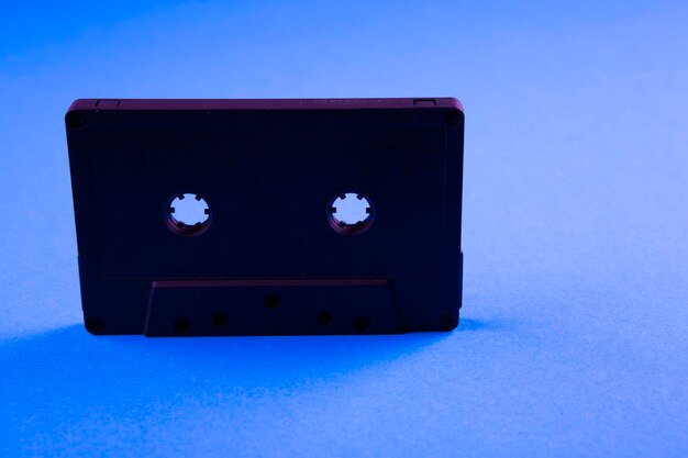 Photo cassette noire d'occasion musique vintage sur cassette