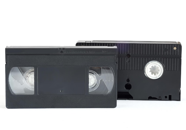 Cassette vidéo isolé sur fond blanc