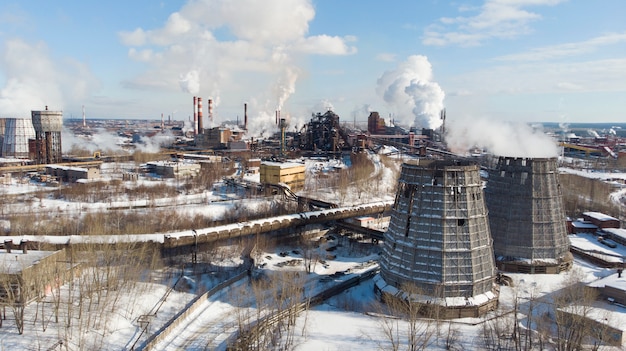 Catastrophe environnementale. Environnement pauvre Fumée