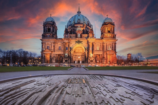 Photo cathédrale de berlin, berliner dom la nuit, berlin, allemagne