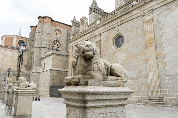 La cathédrale du Christ Sauveur est un temple de culte catholique de la ville espagnole d'Ávila, siège épiscopal du même nom, en Castille et Leon.