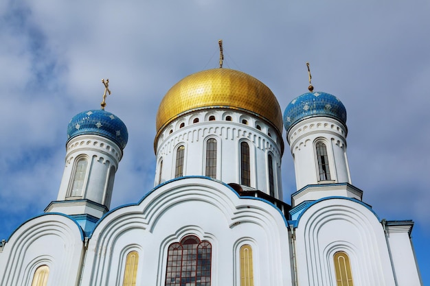 Cathédrale d'octobre du christ sauveur cathédrale orthodoxe uzhhorod