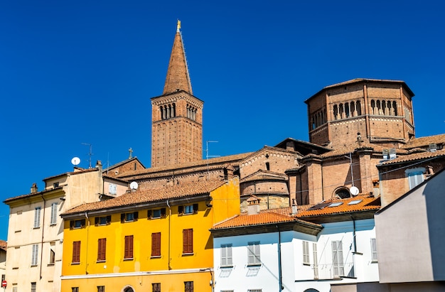 Cathédrale de Plaisance en Émilie-Romagne, Italie du Nord