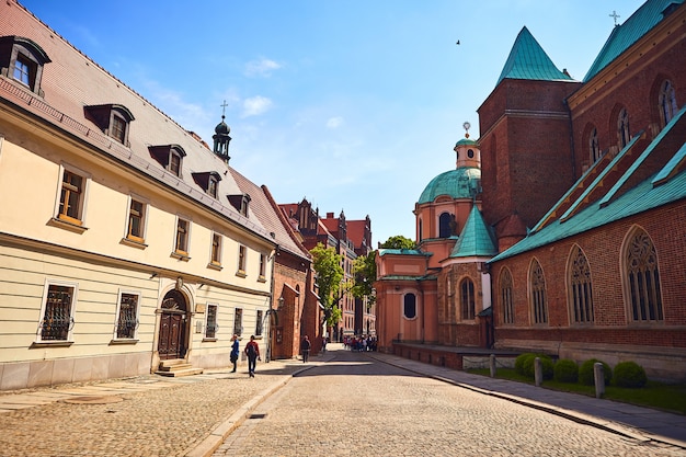 Cathédrale Saint-Jean-Baptiste, sur l'île de Tumski dans la ville de Wroclaw - un site touristique populaire en Pologne