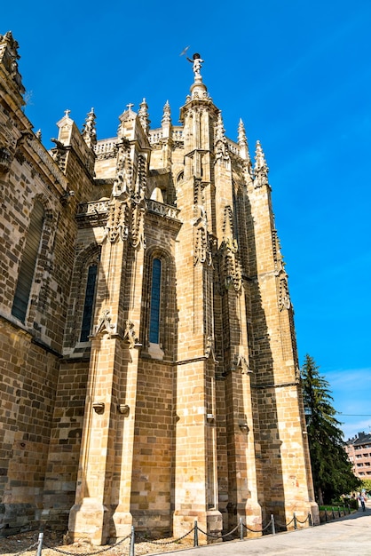 La cathédrale Santa Maria d'Astorga en Espagne sur le Camino de Santiago