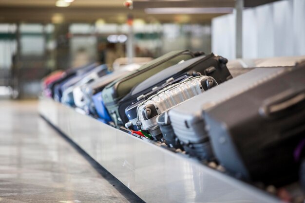 Ceinture à bagages au terminal de l'aéroport