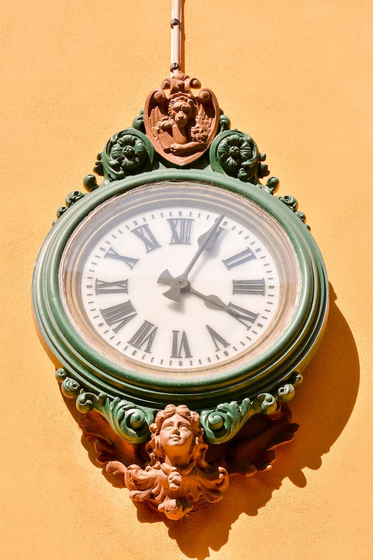 Photo la célèbre horloge de la ville italienne de venise