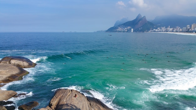 Célèbre plage d'Arpoador et d'Ipanema à Rio de Janeiro au Brésil.