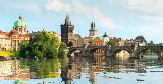 Photo le célèbre pont de prague