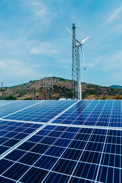 Photo les cellules solaires sont la source d'énergie alternative respectueuse de l'environnement