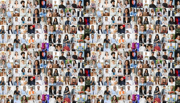 Des centaines de personnes multiraciales foulent des portraits de headshots collection collage mosaïque Beaucoup de visages souriants multiculturels différents hommes et femmes regardant la caméra Concept de diversité et de société