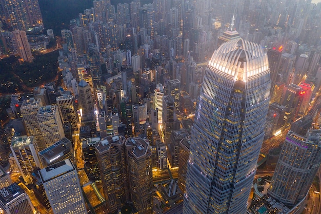 Central, Hong Kong 29 avril 2019 : vue de haut en bas de la ville de Hong Kong la nuit