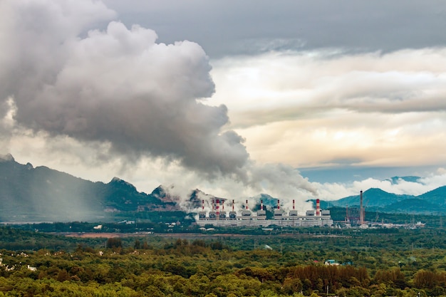 Centrale au charbon de Mae Moh à Lampang, Thaïlande