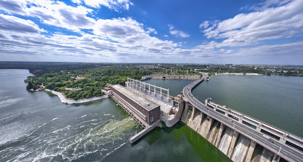 Centrale hydroélectrique du Dniepr à Zaporozhye