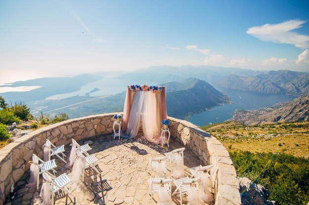 Cérémonie de mariage à la montagne