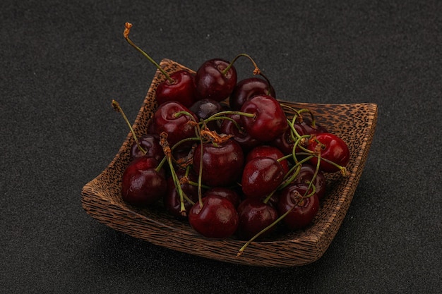 Cerise douce dans le panier