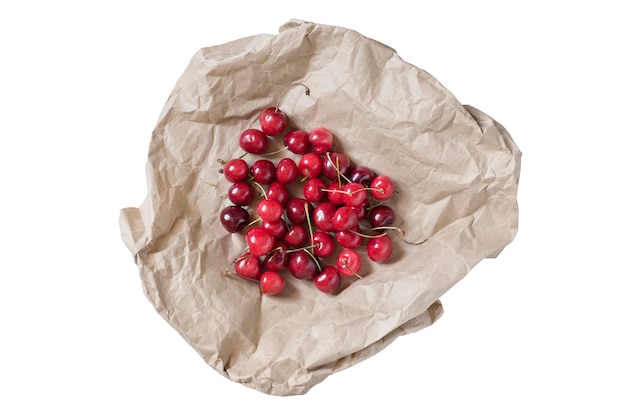 Cerises enveloppées isolées