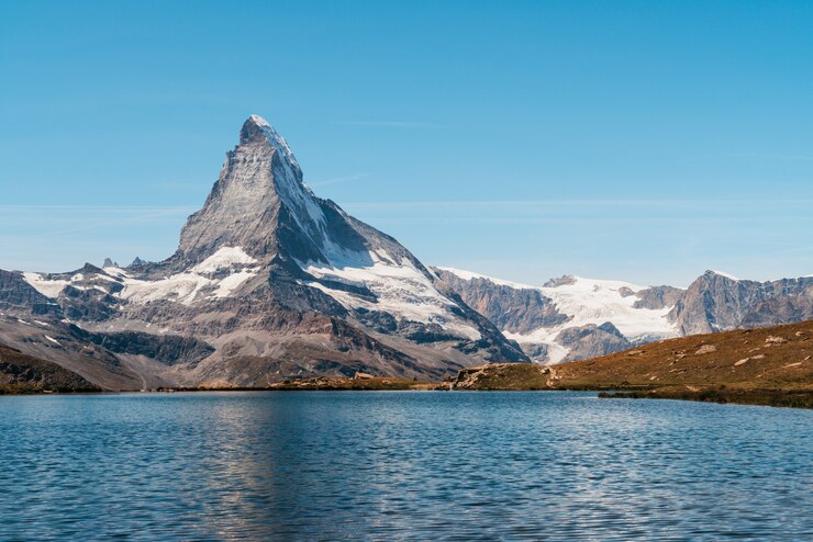 Photo cervin avec lac stellisee à zermatt
