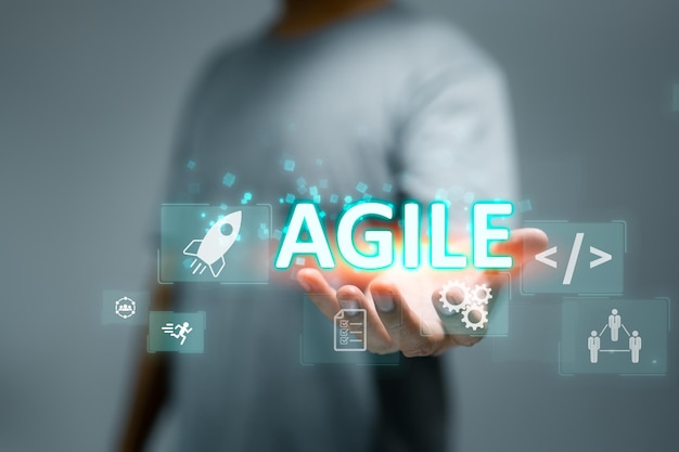 Cet écran virtuel affiche le concept de méthodologie de développement agile mettant l'accent sur l'utilisation d'approches itératives et adaptatives pour le développement technologique