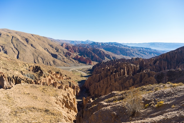 Chaîne de montagnes érodée autour de Tupiza, sud de la Bolivie