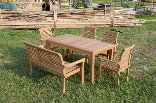 chaise de jardin pour l'extérieur en bois de teck