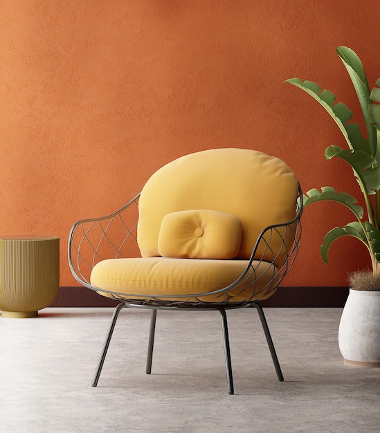 Une chaise jaune avec un coussin jaune se trouve devant une plante en pot.