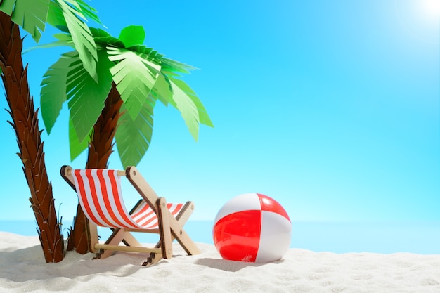 Chaise longue et ballon de plage sous un palmier sur la côte sablonneuse. Ciel avec espace copie