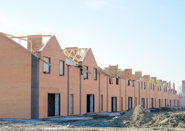 Chalets en cours de construction Toit en voûte en bois Toit en construction