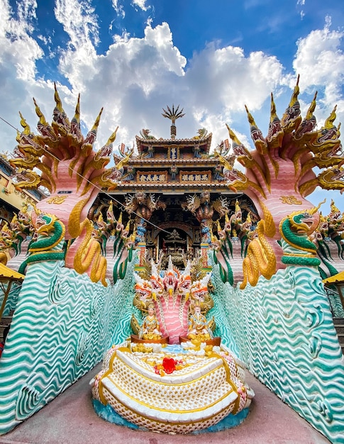 Chao Pho Nakharat Shrine ou Chao Por Nakarat Chansen temple chinois à Nakhon Sawan Thaïlande