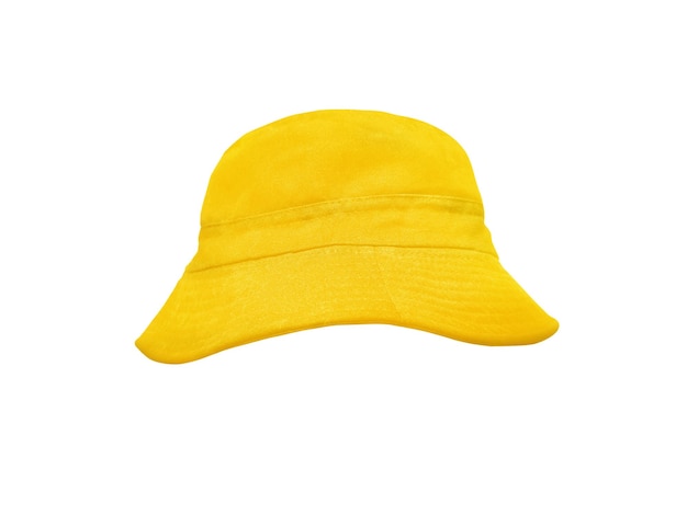 chapeau à seau jaune isolé sur blanc