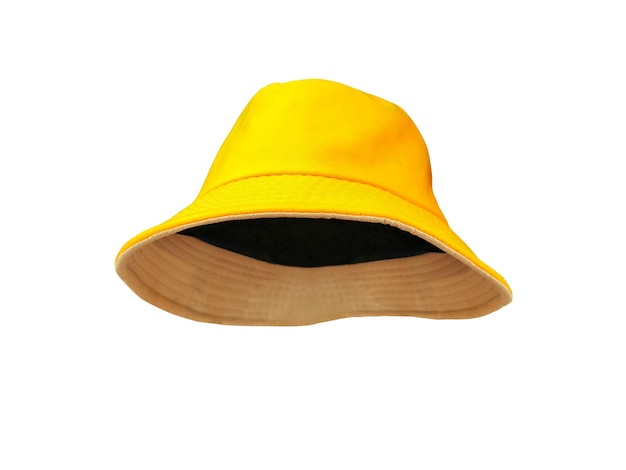 chapeau à seau jaune isolé sur fond blanc