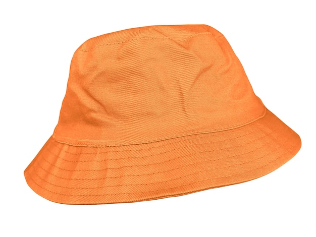 Chapeau à seau orange isolé sur fond blanc