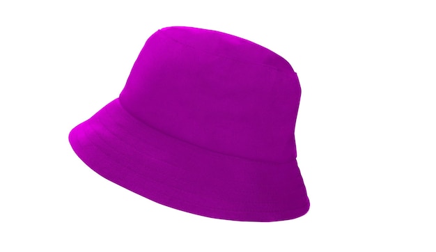 chapeau de seau violet isolé sur blanc