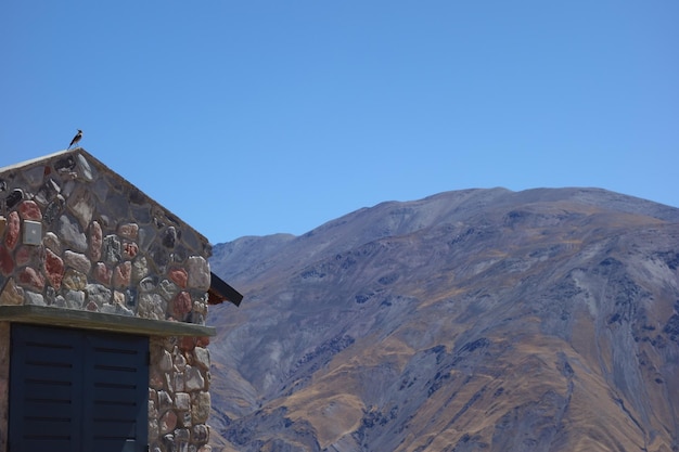 Chapelle solitaire sur les hauteurs Capilla San Rafael sur la route 33 Salta Argentine