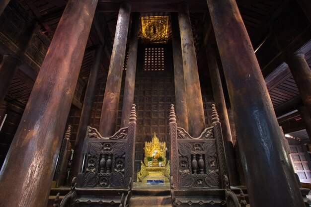 chapelle sur le temple au Myanmar