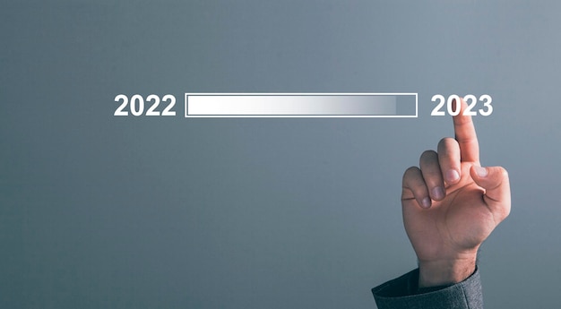 Chargement de 2022 à 2023