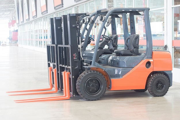 chariot élévateur à fourche vide pour service indurtrail conteneur transport magasin poids lourd