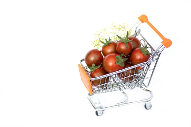 chariot de nourriture avec des légumes