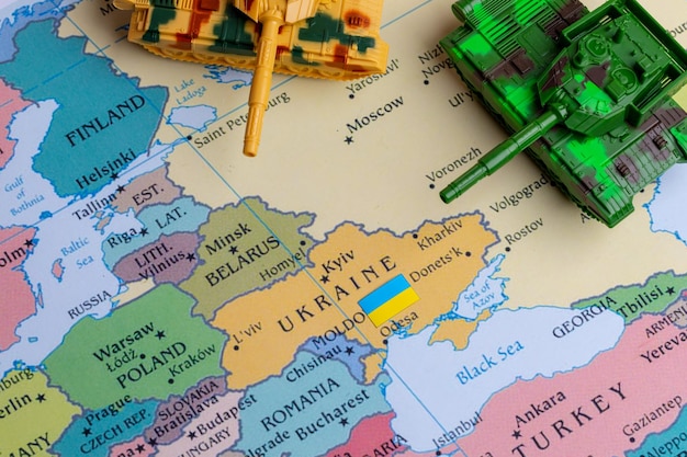 Les chars russes libèrent l'Ukraine des néonazis Map Ukraine vs Russia