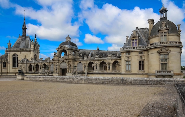 Le château de Chantilly est un monument historique et architectural France